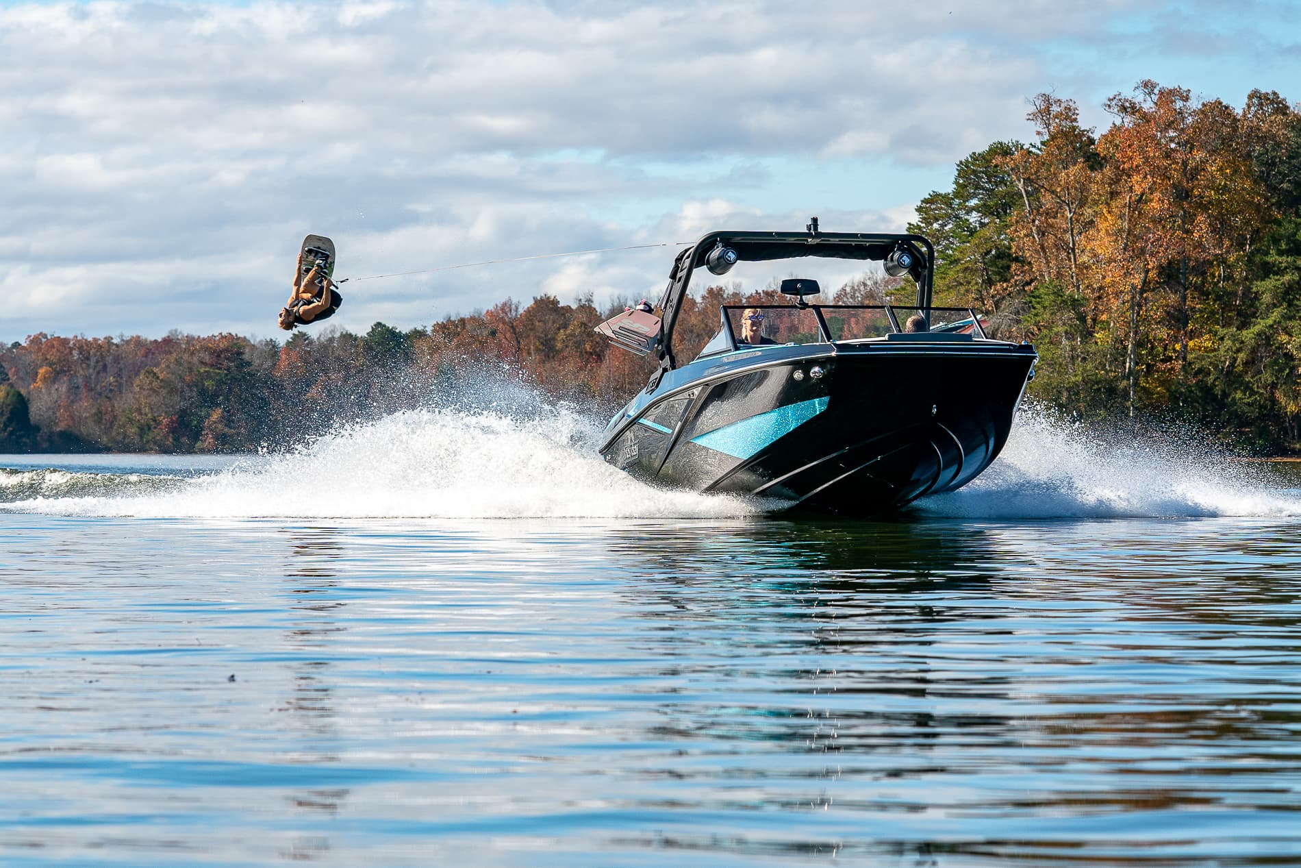 Wake. Ride. No Compromise - Heyday Wakeboats — image 6 of 12